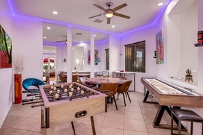 Spielezimmer