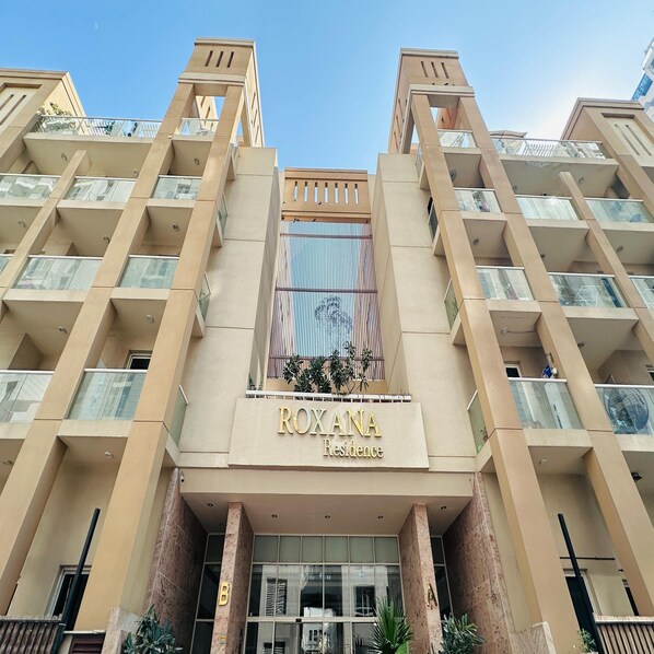 Fachada de la propiedad