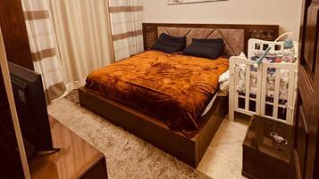 1 間睡房、書桌、Wi-Fi、床單