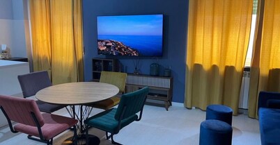 Luxro Home
