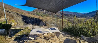 Apartment in Provence, quiet with mountain view