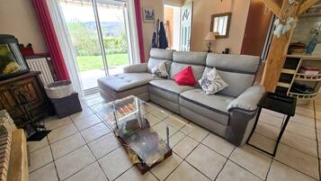 Télévision, cheminée