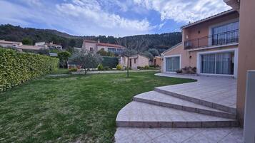 Enceinte de lâhĂ©bergement