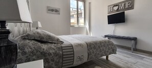 2 chambres, fer et planche Ă repasser, lit parapluie, Wi-Fi gratuit