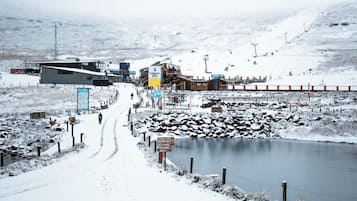 Snow and ski sports