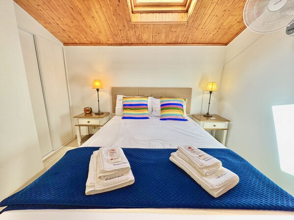 2 bedrooms, cribs/infant beds, bed sheets - Vilamoura Marina View 2 by Homing (Loulé)