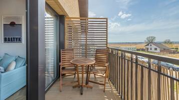Studio (2.6) | Balcony