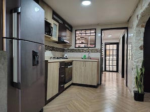 Fridge, microwave, oven, blender