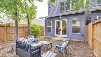 Apartment (3 Bedrooms) | Front of property