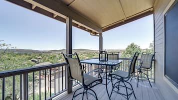 House (3 Bedrooms) | Front of property