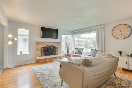 House (5 Bedrooms) | Interior