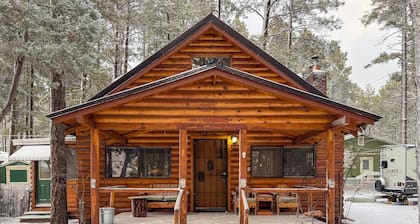 Ski, Hike & Relax: Forest-view Haven in Lakeside!