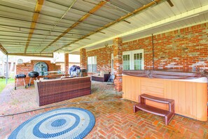 House (3 Bedrooms) | Front of property