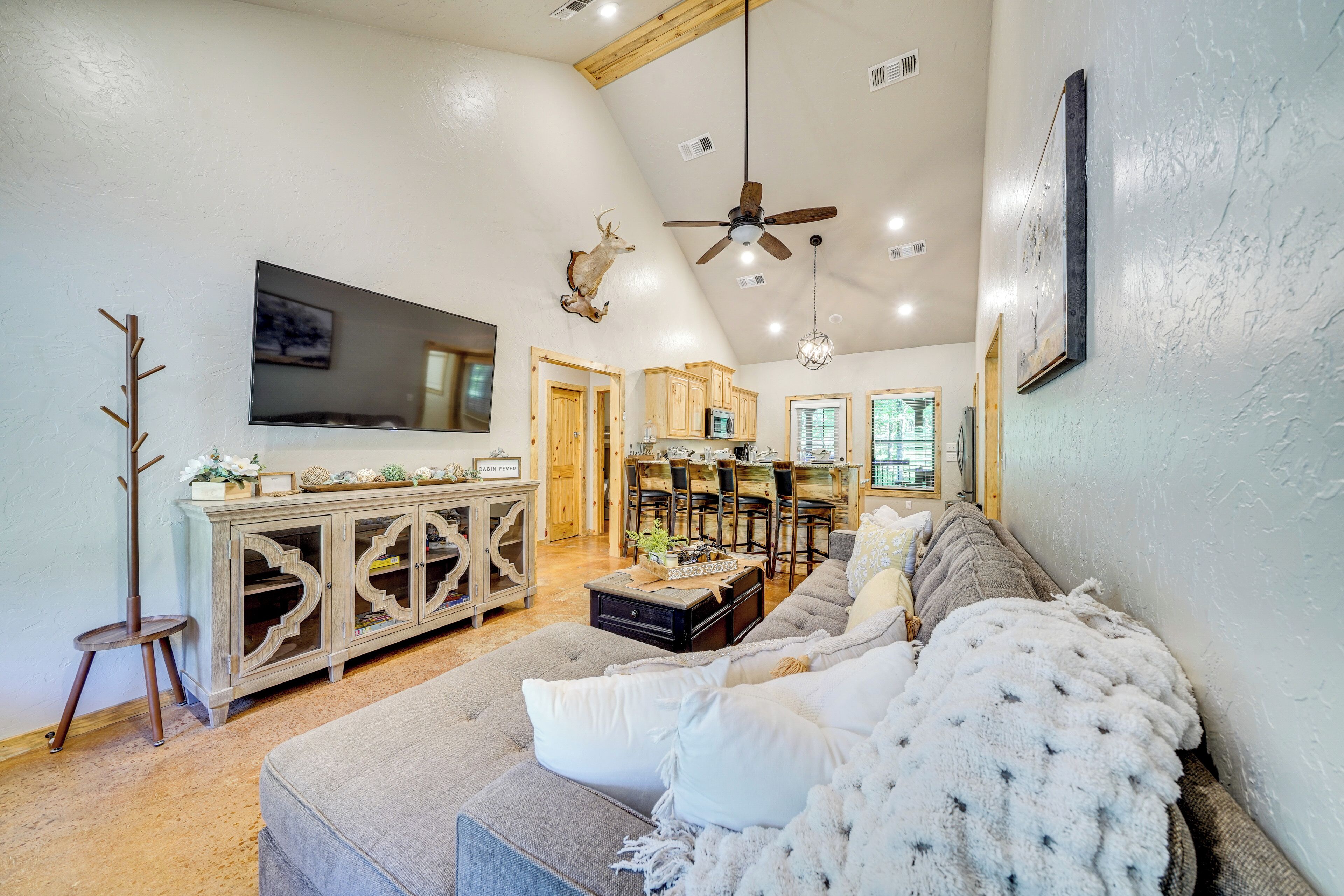 Talo (3 Bedrooms) | Sisätilat