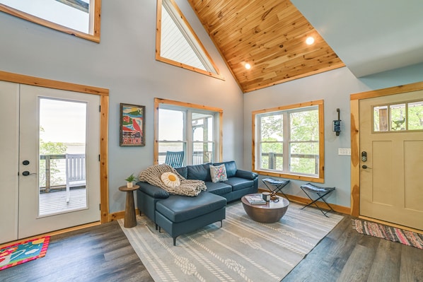 House (4 Bedrooms) | Interior - Game Room & Screened Porch: Kentucky Lake Retreat! (New Concord)