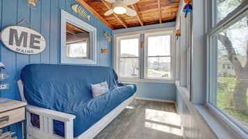 Cottage (3 Bedrooms) | Interior