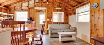 Walk to Long Sands Beach: Cottage w/ Fire Pits!