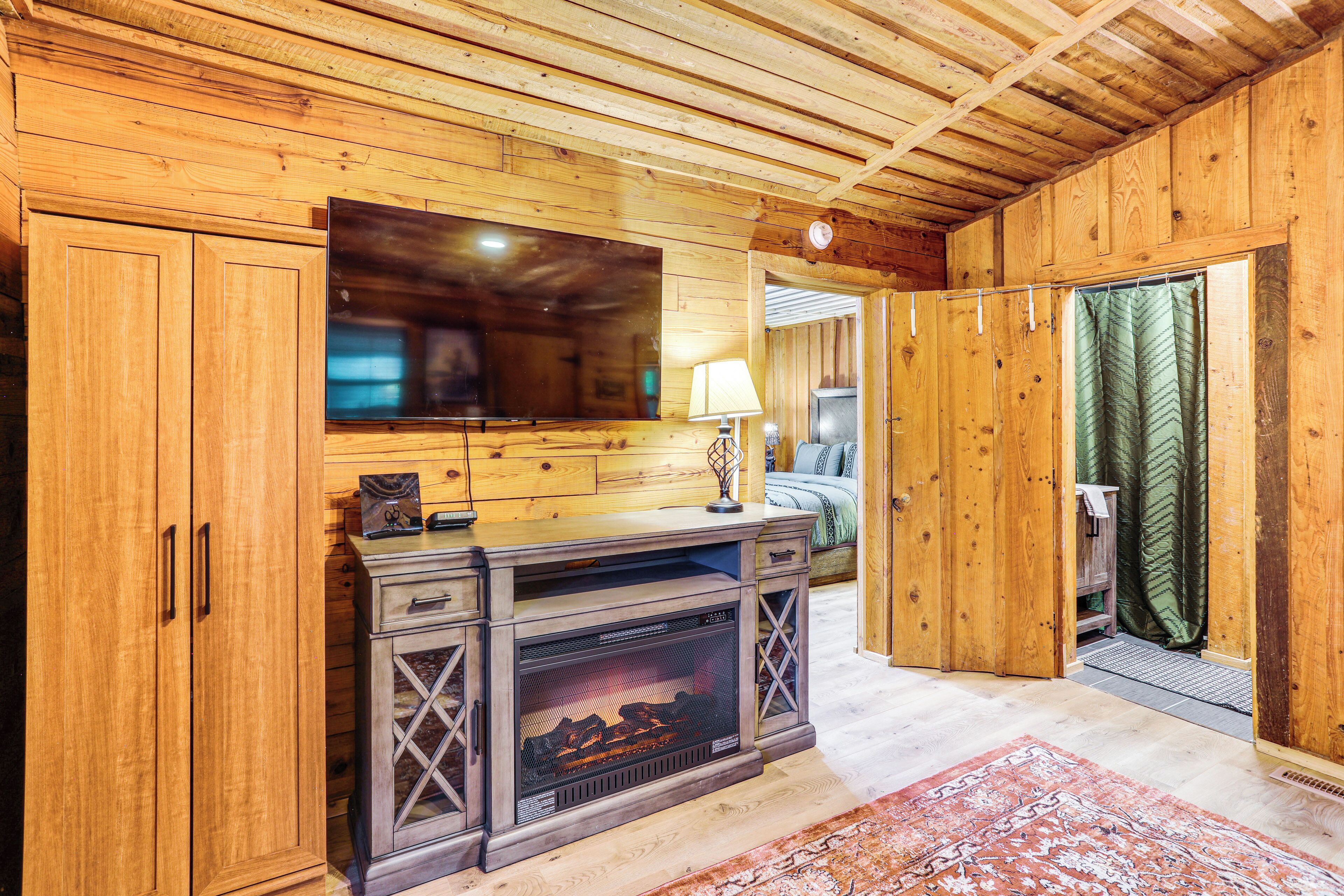 المنشأة من الداخل