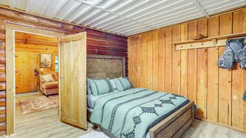 House (1 Bedroom) | Interior