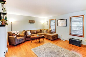 House (3 Bedrooms) | Front of property