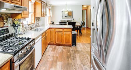 Mtn Views & Private Yard: Retreat in Cornwallville