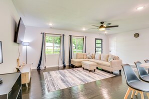 House (4 Bedrooms) | Interior