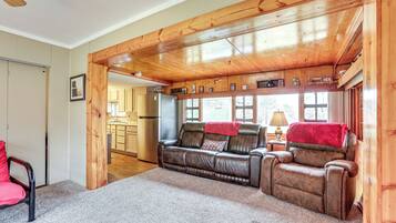 Rumah (2 Bedrooms) | Interior
