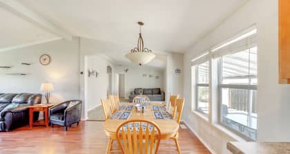 1 Mi to Lake: Getaway w/ Patio in Coulee City!