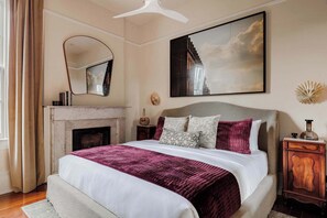 6 habitaciones, escritorio y tabla de planchar con plancha 