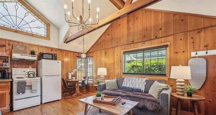 The Harrison Inn Artist`s Cottage - New Listing!