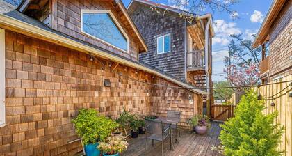 The Harrison Inn * Garden Suite - New Listing! Beachcomber Vacation Homes