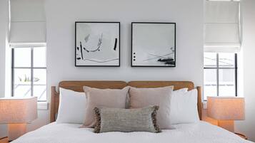 8 chambres, fer et planche à repasser, Wi-Fi, draps fournis