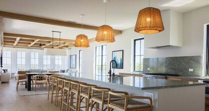 Tidelands House at Lunara Bay