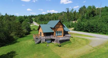 House Near Willoughby North Beach, Kingdom Trails, VAST Trails, Burke, Jay