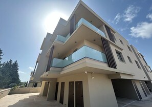 Exterior - Pantio Living Residence (Meneou)