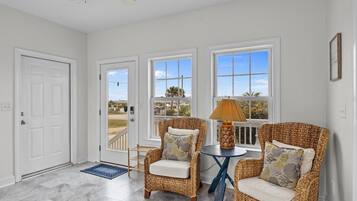 Maison, 4 chambres | Intérieur