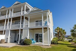 タウンホーム 2 ベッドルーム | 外観