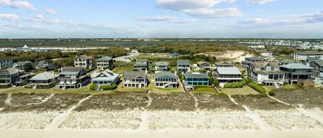 Talo, 4 makuuhuonetta | Ulkopuoli