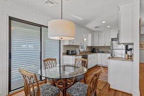 House, 4 Bedrooms | Dining - Joyner Cottage 4 Bedroom Home (Atlantic Beach)