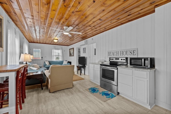House, 2 Bedrooms | Living area