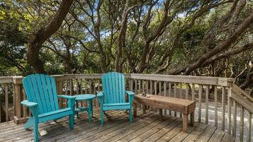 House, 3 Bedrooms | Property grounds