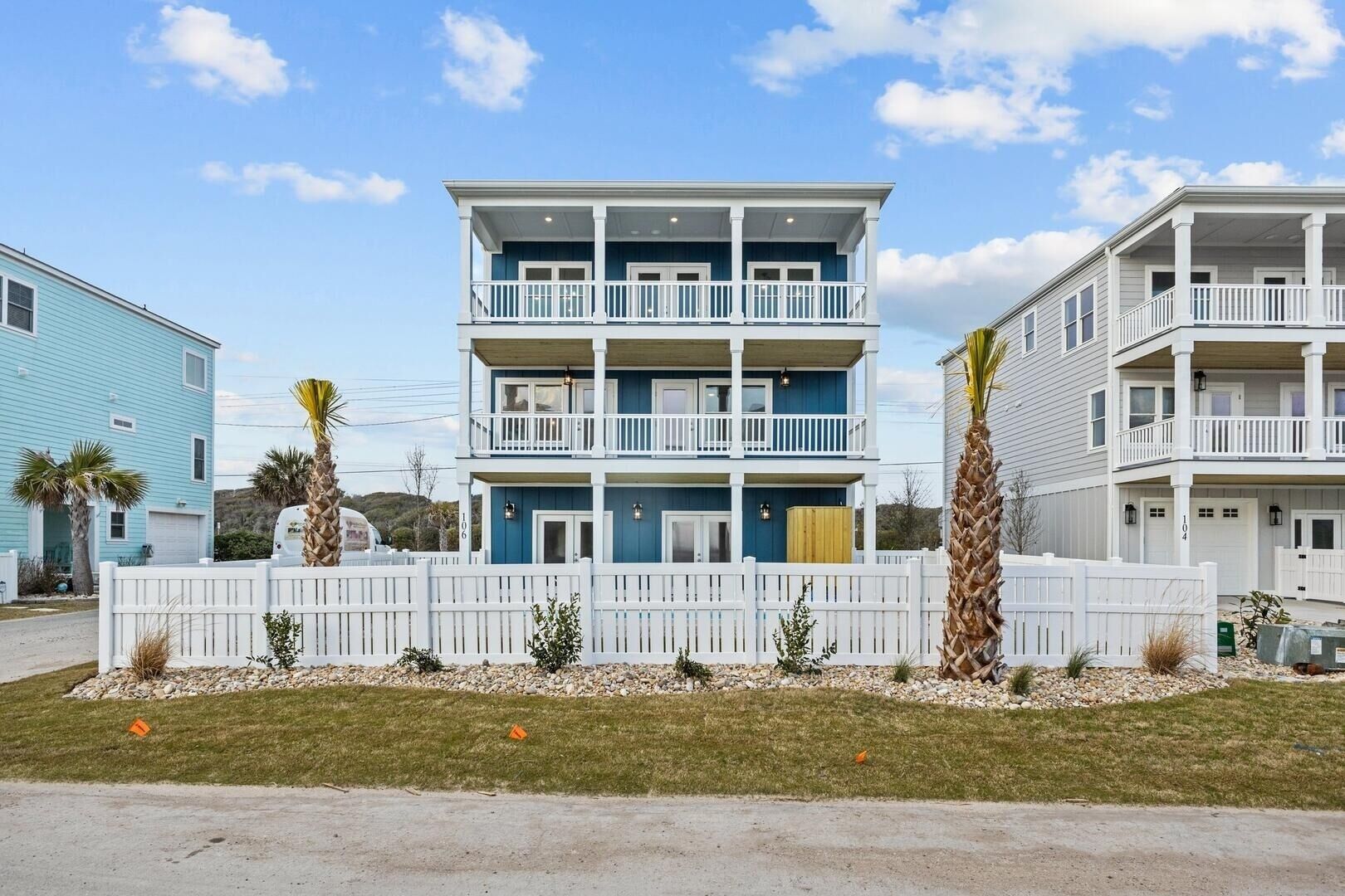 House, 6 Bedrooms | Exterior