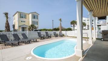 House, 6 Bedrooms | Pool