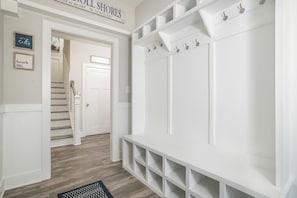House, 6 Bedrooms | Interior
