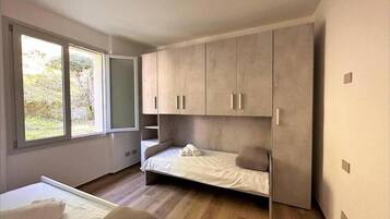 2 chambres, fer et planche Ă repasser, Wi-Fi, draps fournis