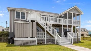 House, 4 Bedrooms | Exterior