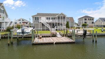 House, 4 Bedrooms | Marina