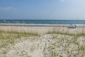 House, 5 Bedrooms | Beach