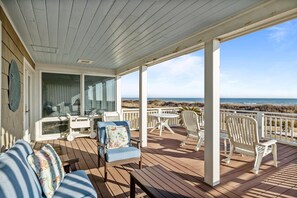 House, 5 Bedrooms | Terrace/patio