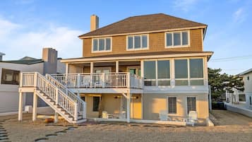 Maison, 5 chambres | Extérieur